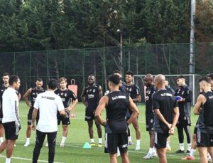 Beşiktaş’ın UEFA Avrupa Ligi’nde Ajax ile Maçı Başlıyor