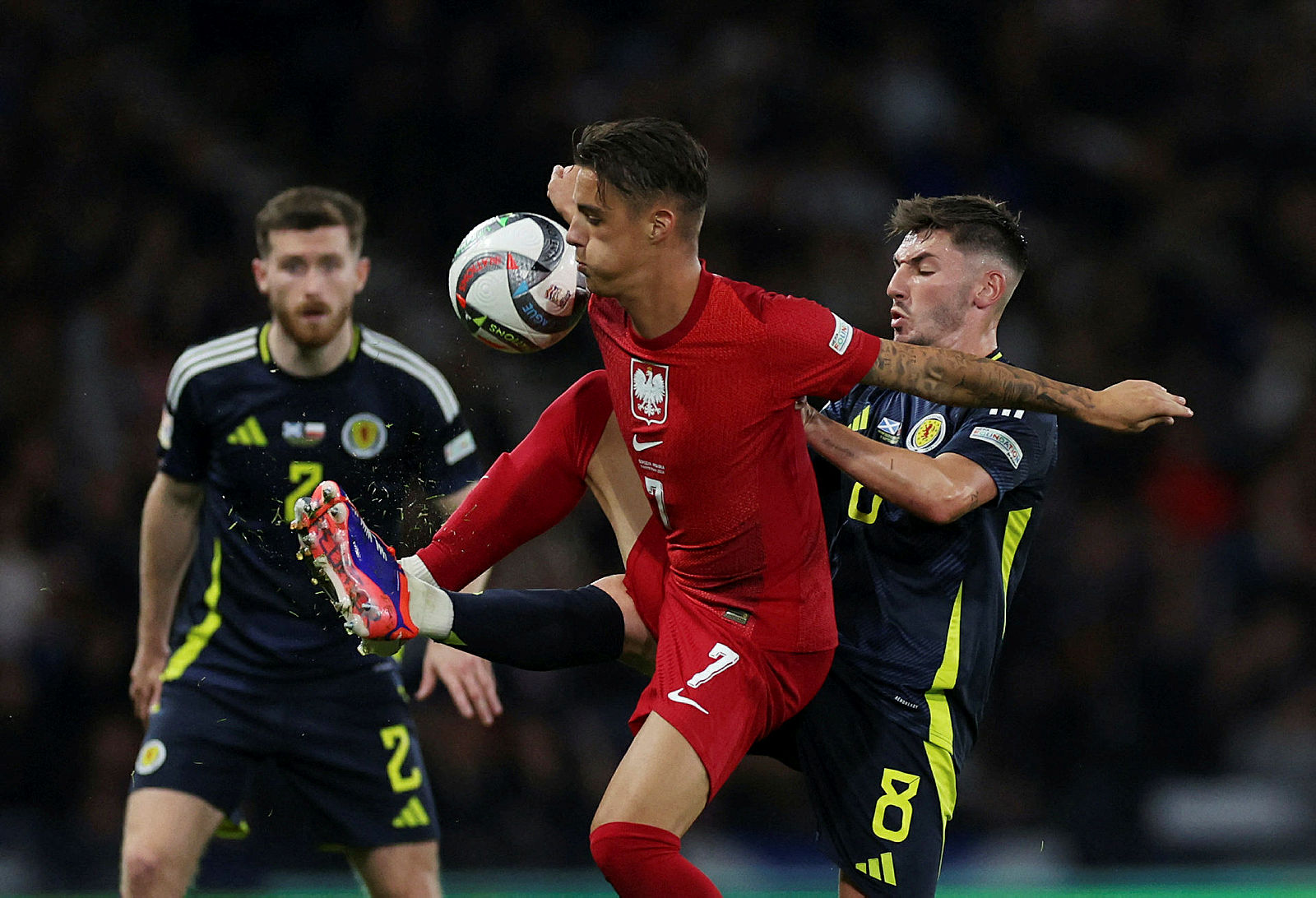 Fenerbahçe, Filip Kostić'i Kiralık Olarak Kadrosuna Kattı