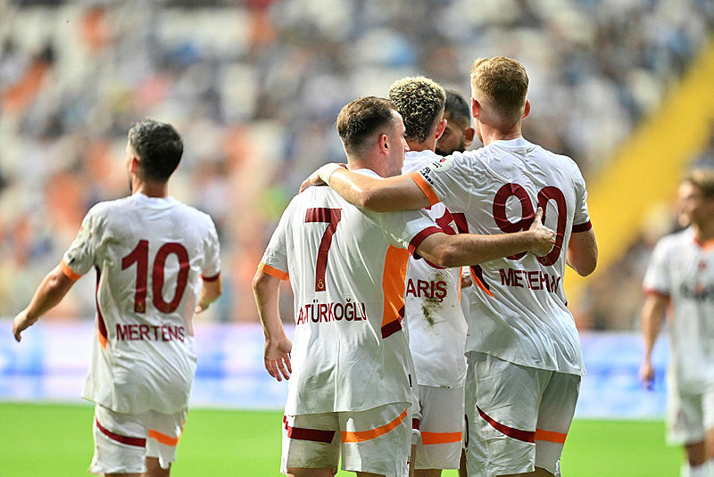 Galatasaray, Adana Demirspor'u 5-1 Mağlup Etti ve Osimhen Transferi İçin Görüşmelere Başladı