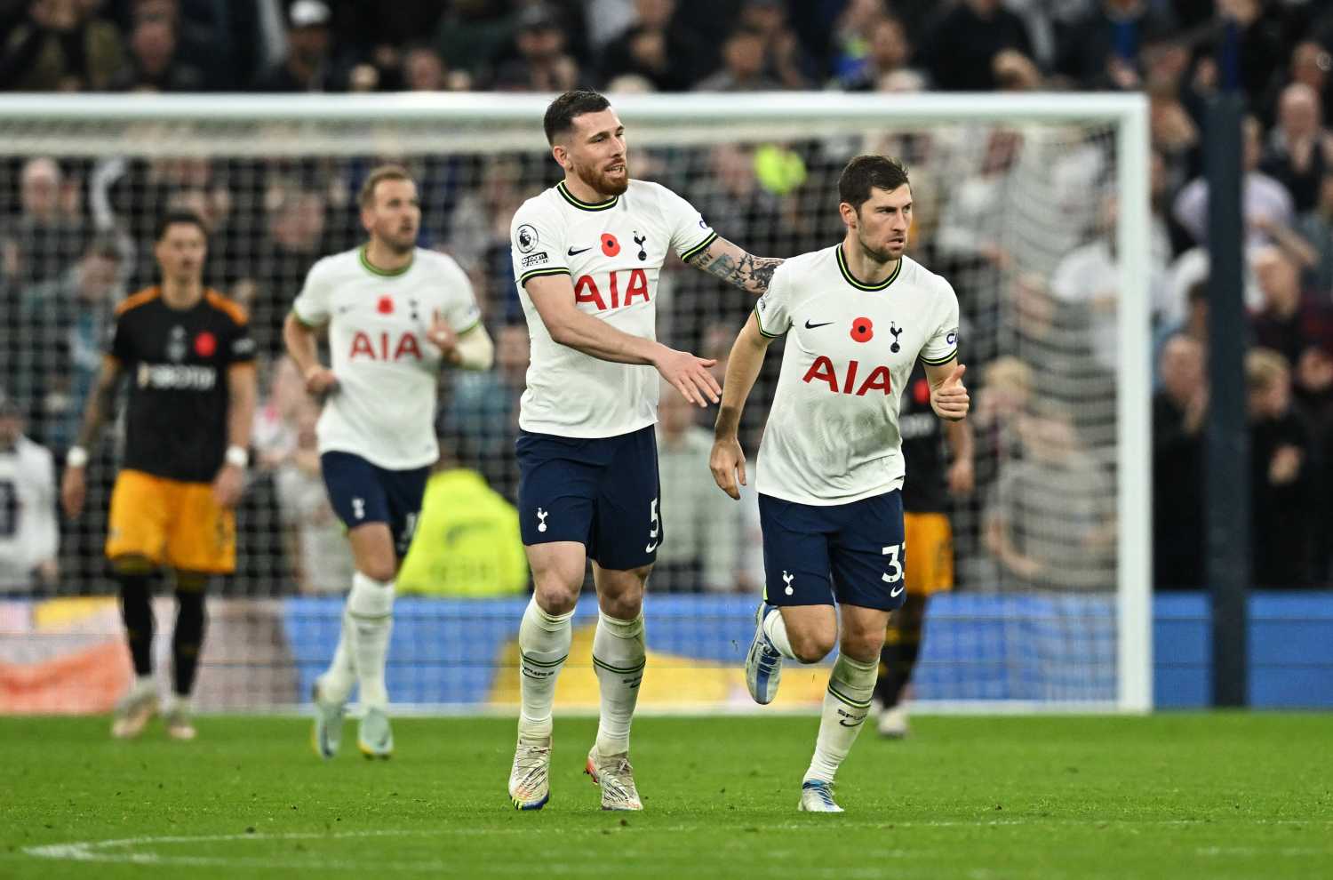 Galatasaray, Ben Davies Transferini Değerlendiriyor