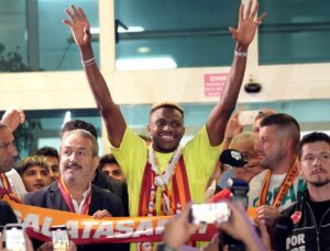 Galatasaray, Victor Osimhen’i Kiraladı: Transfer Gelişmeleri