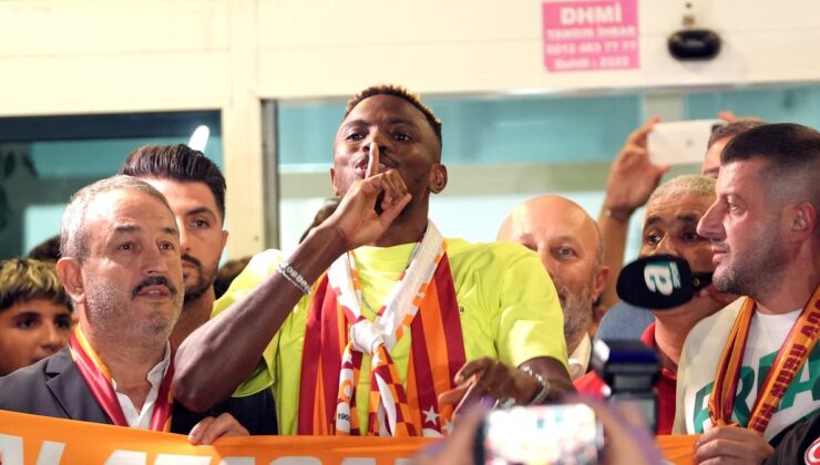 Galatasaray, Victor Osimhen’i Kiralık Olarak Transfer Etti