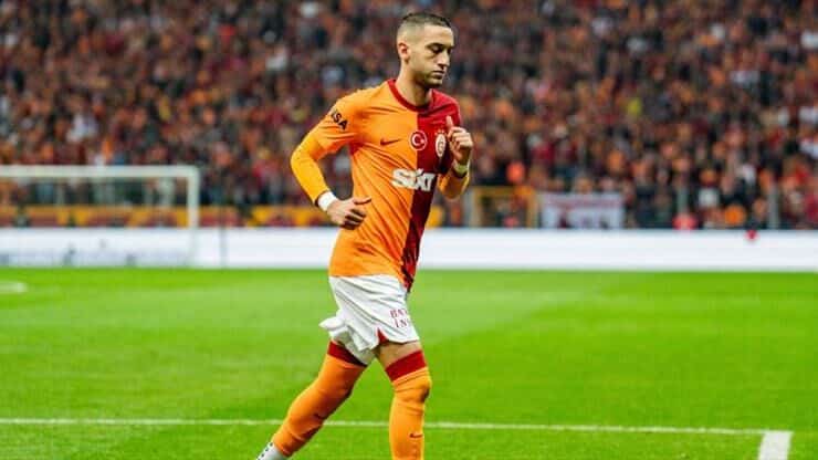 Hakim Ziyech’in Sosyal Medya Hamlesi ve Ajax İddiaları