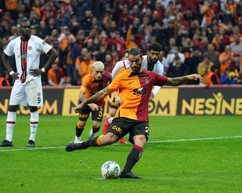 Sergio Oliveira Galatasaray ile Sözleşmesini Feshetti